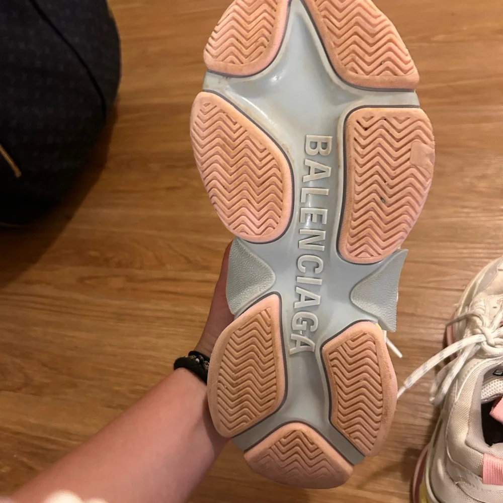 Balenciaga sneakers size 36 - Picture 6 of 6